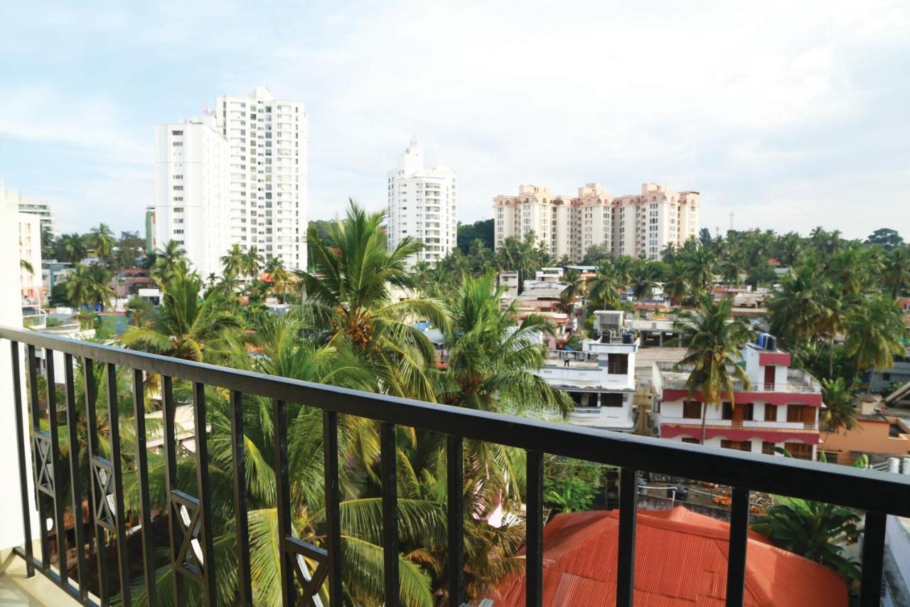 Down Town Holidays Thiruvananthapuram Exterior foto